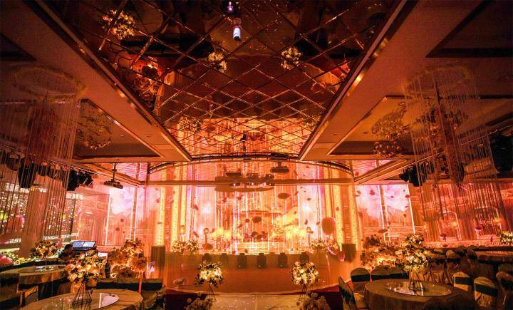 全息宴會(huì)廳顛覆傳統(tǒng)酒店餐飲模式