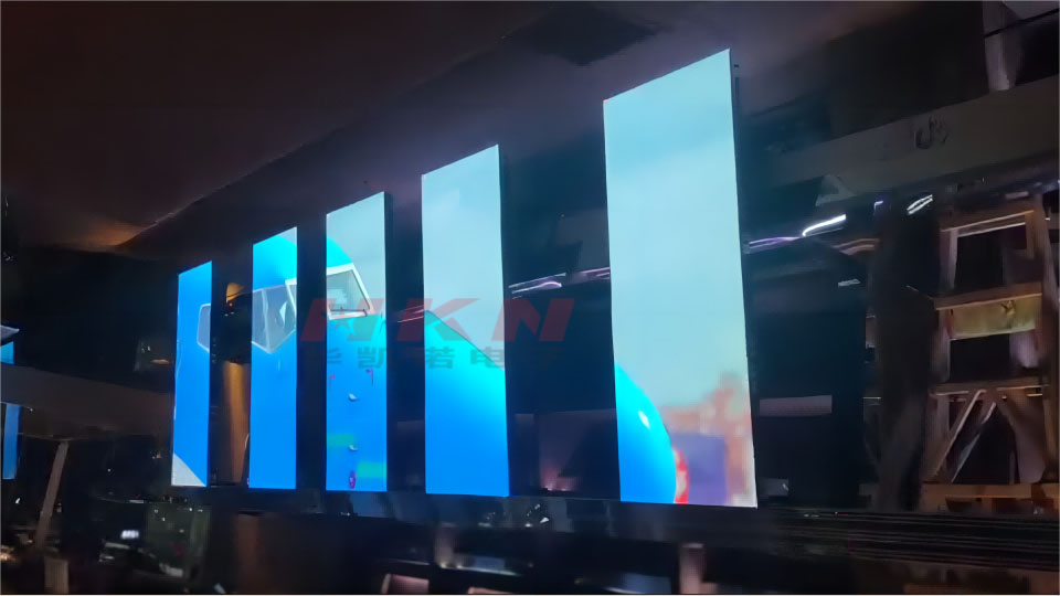 重慶沙坪壩區(qū)酒吧五聯(lián)屏項目